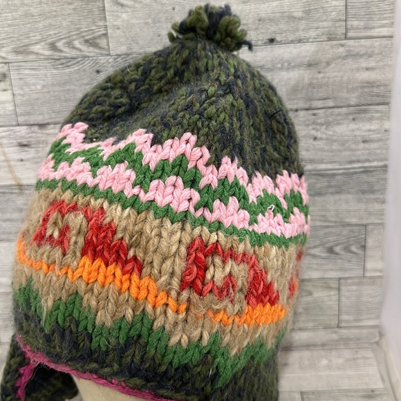 Peruvian colorful knit warm winter beanie hat - Picture 2 of 5
